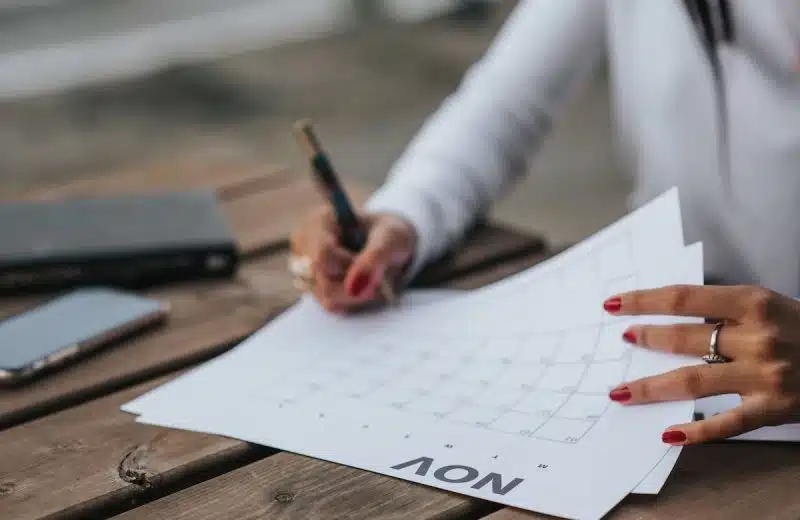 Les essentielles formalités administratives lors d’un déménagement