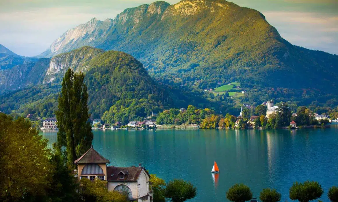 Envie de vivre à Annecy ? AGDA vous accompagne